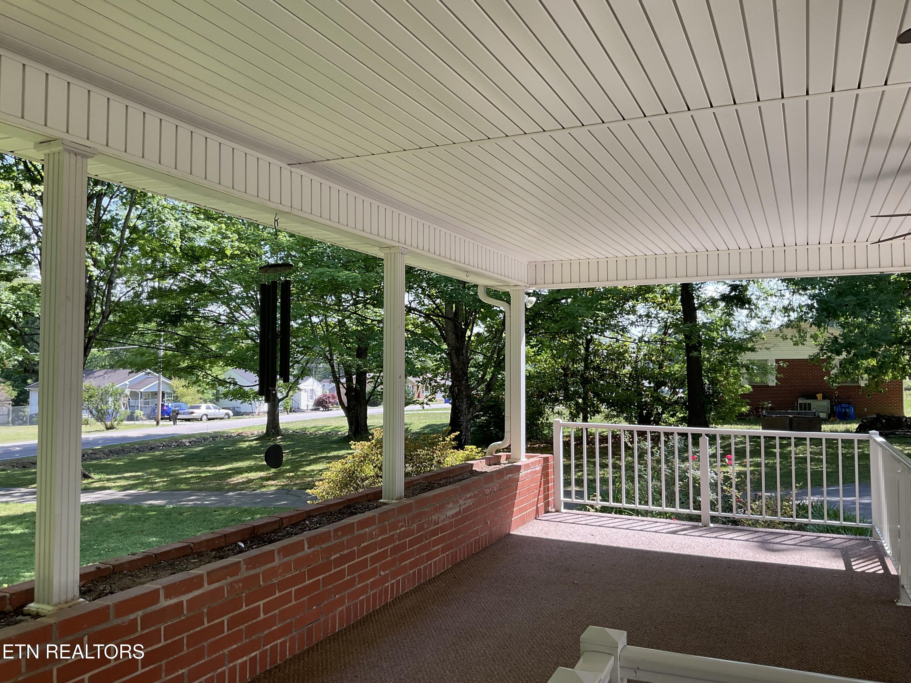 328 Ridgeview Drive
