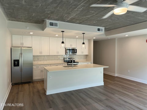 Tiny photo for 327 W Summit Hill Drive #708, Knoxville, TN 37902 (MLS # 1300225)