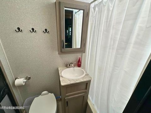 Tiny photo for 94 Highway 73, Townsend, TN 37882 (MLS # 1335861)