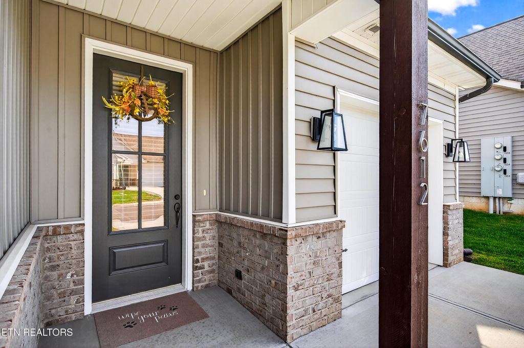 Photo of 7612 Long Shot Lane, Knoxville, TN 37918 (MLS # 1333466)