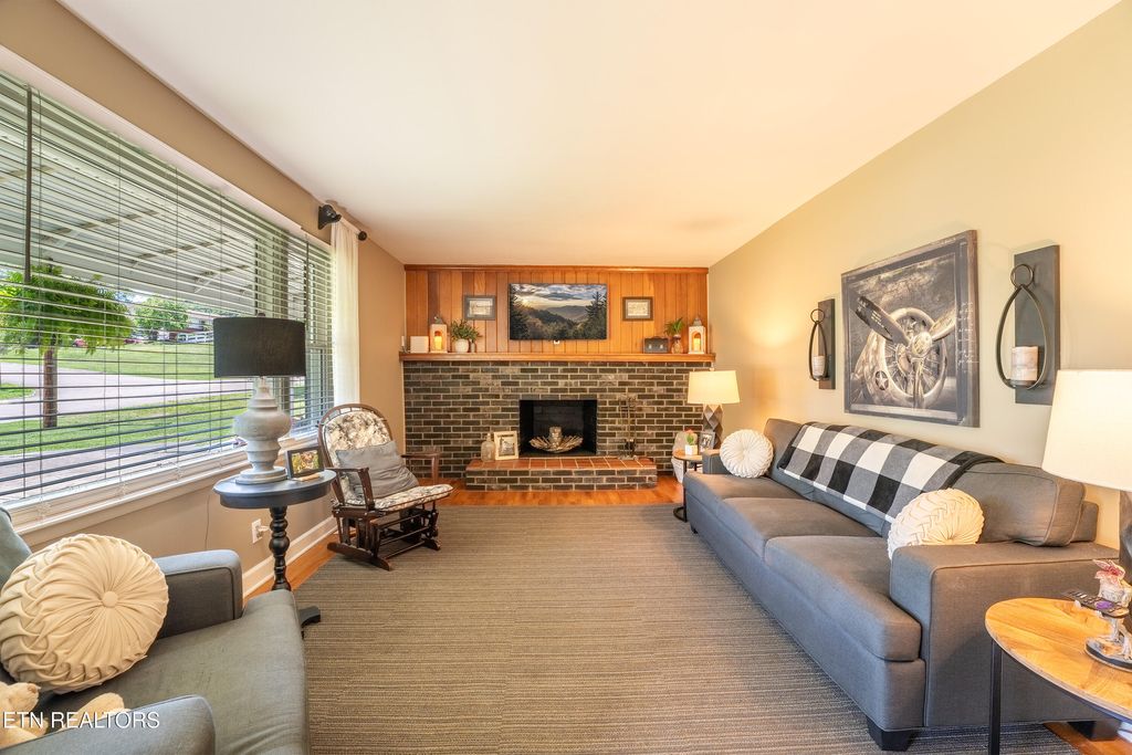 Photo of 5716 Melstone Rd, Knoxville, TN 37912 (MLS # 1343545)