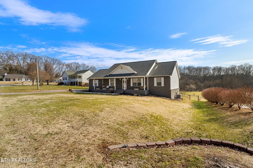 Photo of 7468 Ravencrest Lane, Corryton, TN 37721 (MLS # 1328829)