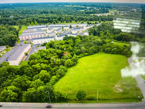 HWY 127 NORTH/CHUCKLES PKWY Pkwy Crossville TN 38555