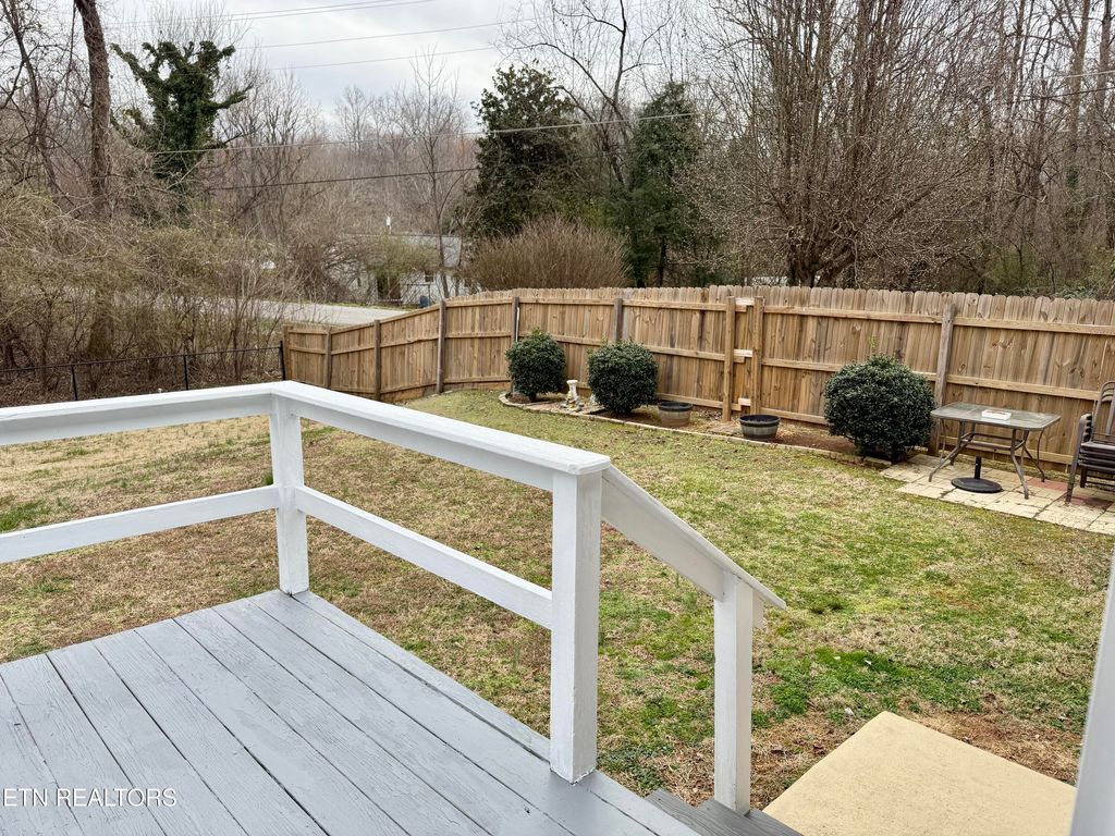 Photo of 235 Van Stowe Rd, Harriman, TN 37748 (MLS # 1293670)