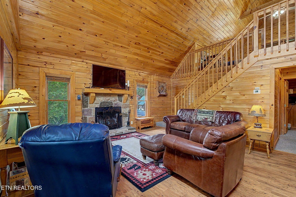 Photo of 1065 Willard Way, Sevierville, TN 37876 (MLS # 1352488)