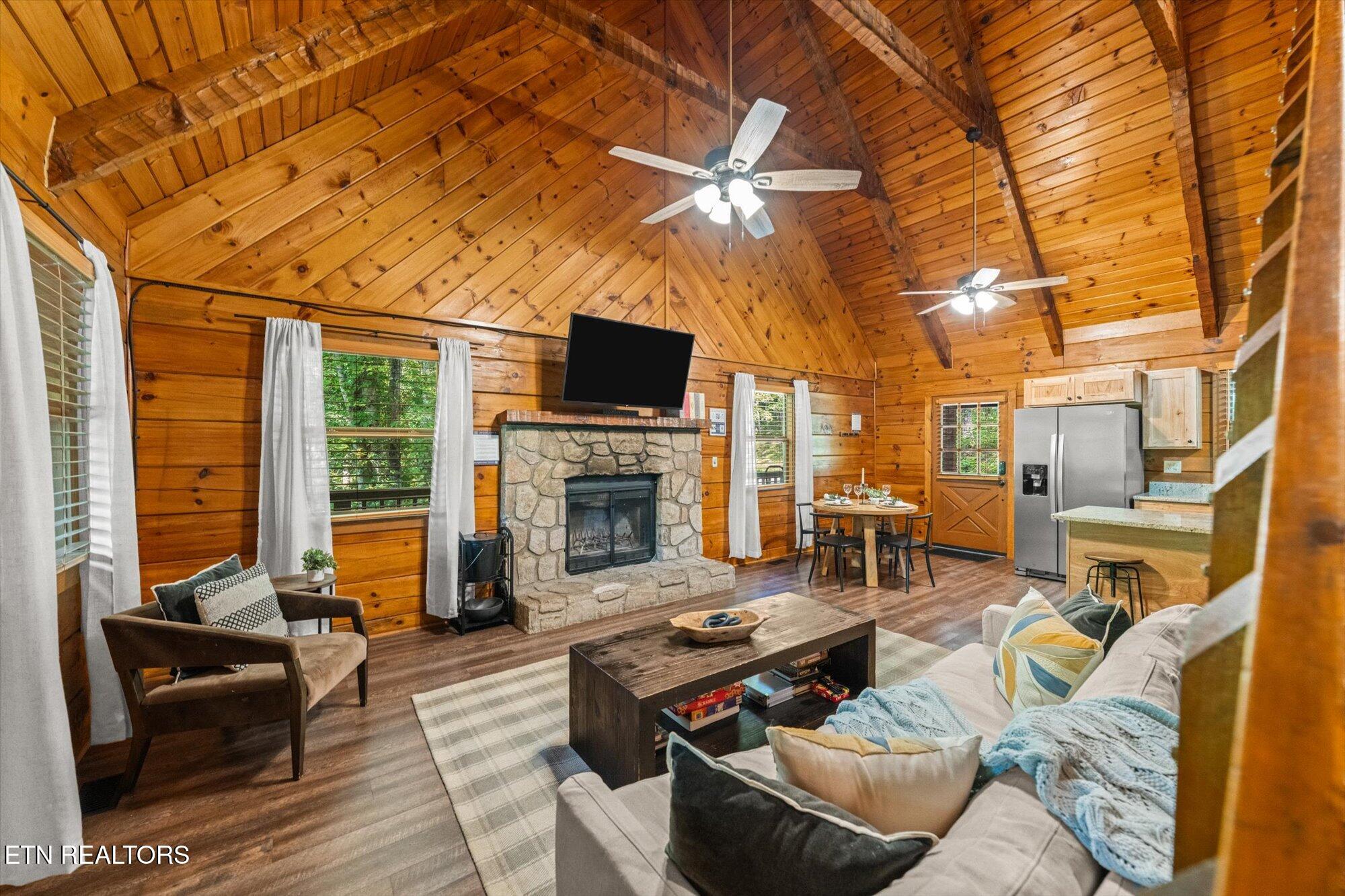 4372 Boogertown Rd 4