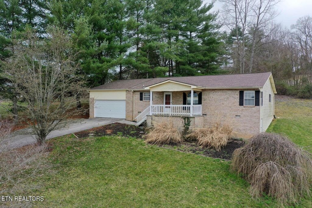 Photo of 154 Cristo Rd, Tazewell, TN 37879 (MLS # 1300922)