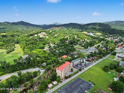 Tiny photo for 3919 S River Rd #UNIT 305, Pigeon Forge, TN 37863 (MLS # 1347742)