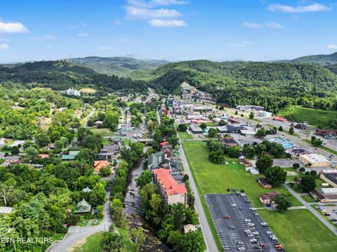 Tiny photo for 3919 S River Rd #UNIT 305, Pigeon Forge, TN 37863 (MLS # 1347742)