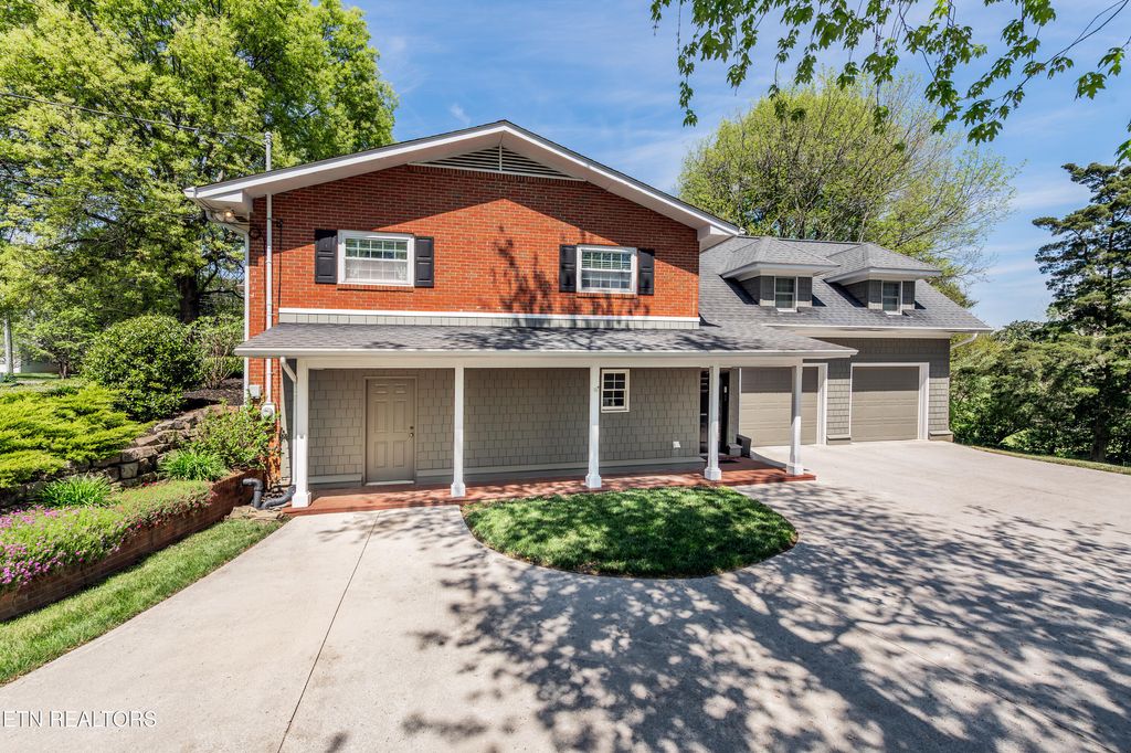 Photo of 7813 Sheffield Drive, Knoxville, TN 37909 (MLS # 1338020)