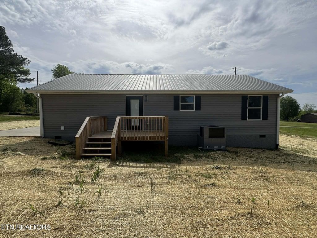 Photo of 273 Hill Loop, Madisonville, TN 37354 (MLS # 1336611)