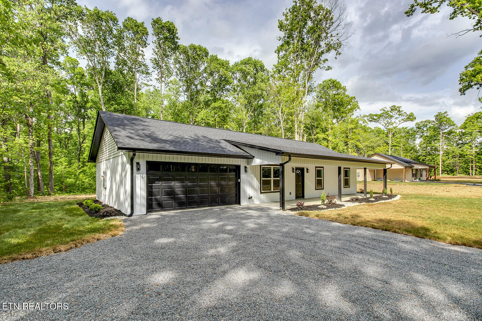 730 Holly Glen Rd