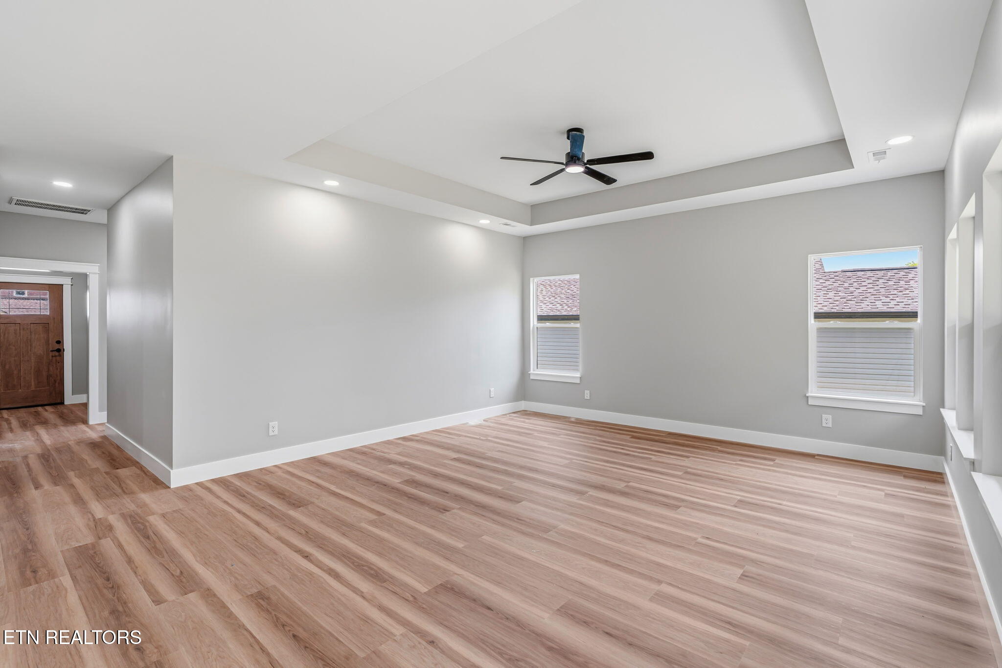 918 Stratford Ave