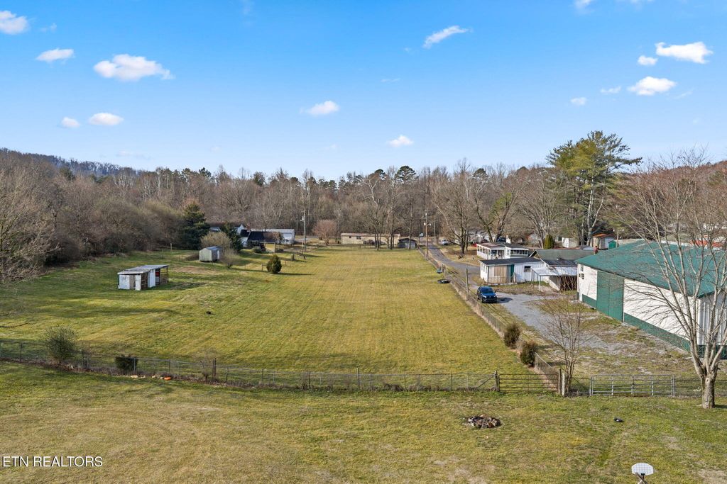 Photo of 6435 Hubert Bean Rd, Knoxville, TN 37918 (MLS # 1329332)