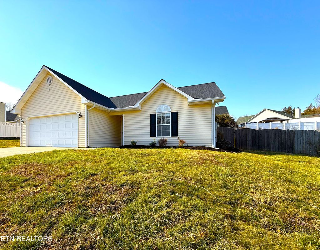 Photo of 7625 Berrycoat Drive, Corryton, TN 37721 (MLS # 1293272)