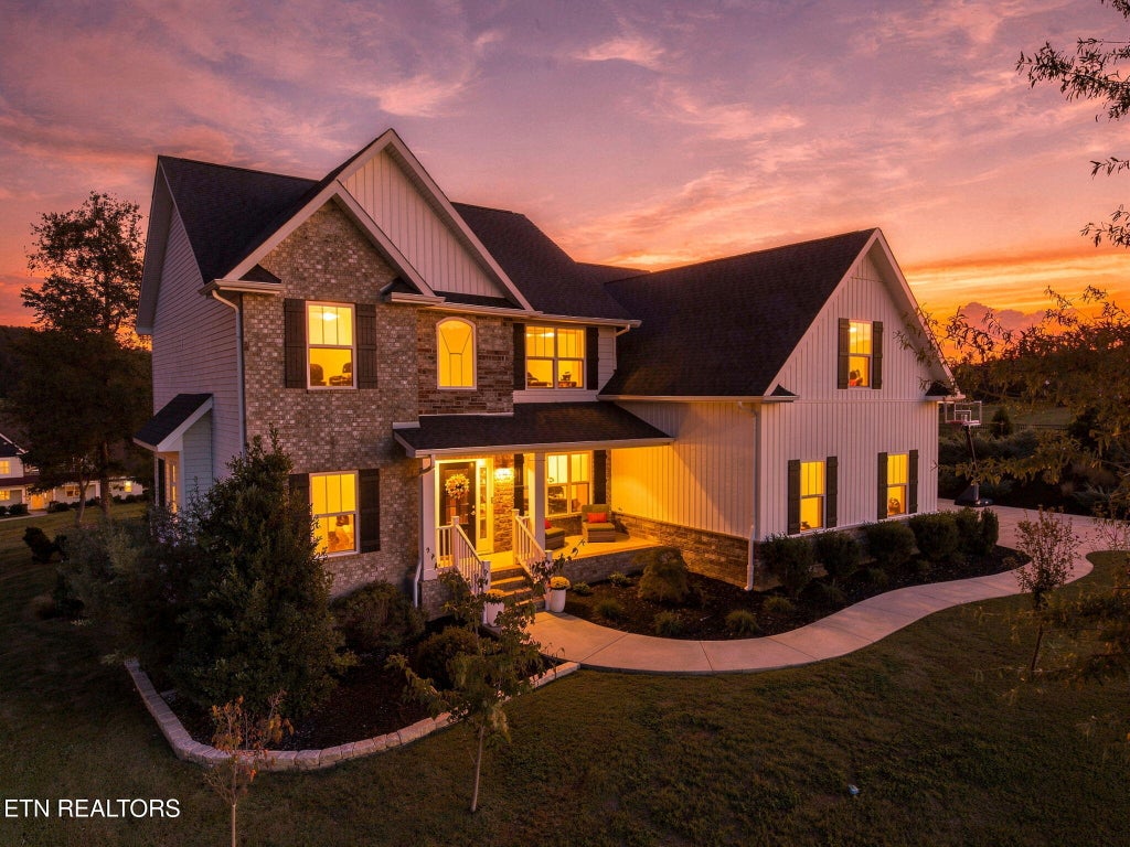 Photo of 104 Pineberry West Rd, Oak Ridge, TN 37830 (MLS # 1358868)