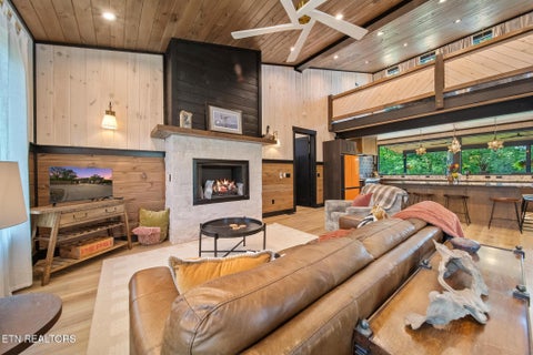 Tiny photo for 24662472 McQueen Way, Sevierville, TN 37876 (MLS # 1355681)