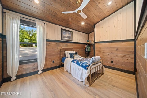 Tiny photo for 24662472 McQueen Way, Sevierville, TN 37876 (MLS # 1355681)