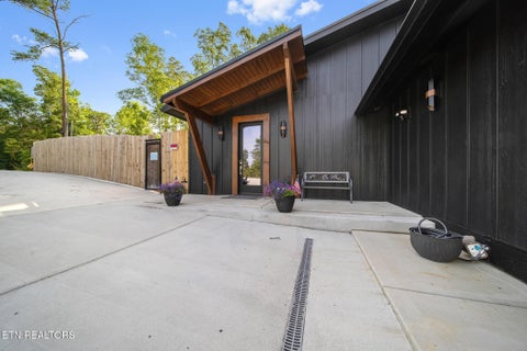 Tiny photo for 24662472 McQueen Way, Sevierville, TN 37876 (MLS # 1355681)