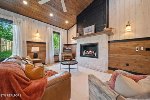 Tiny photo for 24662472 McQueen Way, Sevierville, TN 37876 (MLS # 1355681)