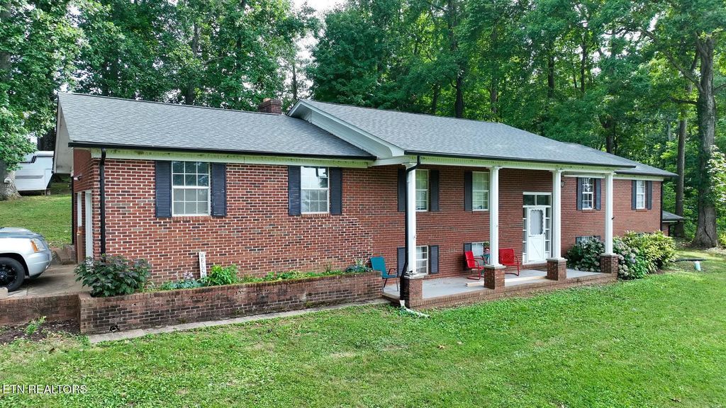 Photo of 145 Linwood Drive, Sweetwater, TN 37874 (MLS # 1306296)