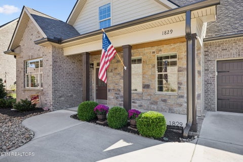Tiny photo for 1829 Mountain Drive, Lenoir City, TN 37772 (MLS # 1360060)