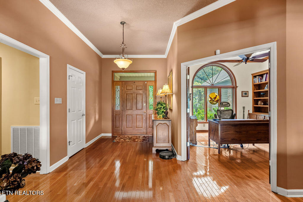 310 Konawa Place