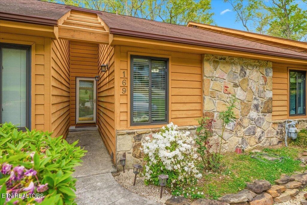 Photo of 169 Hendrix Drive, Oak Ridge, TN 37830 (MLS # 1336961)