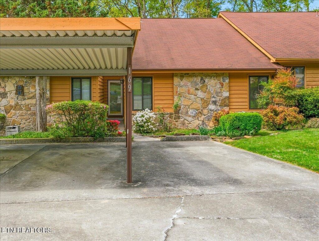 Photo of 169 Hendrix Drive, Oak Ridge, TN 37830 (MLS # 1336961)