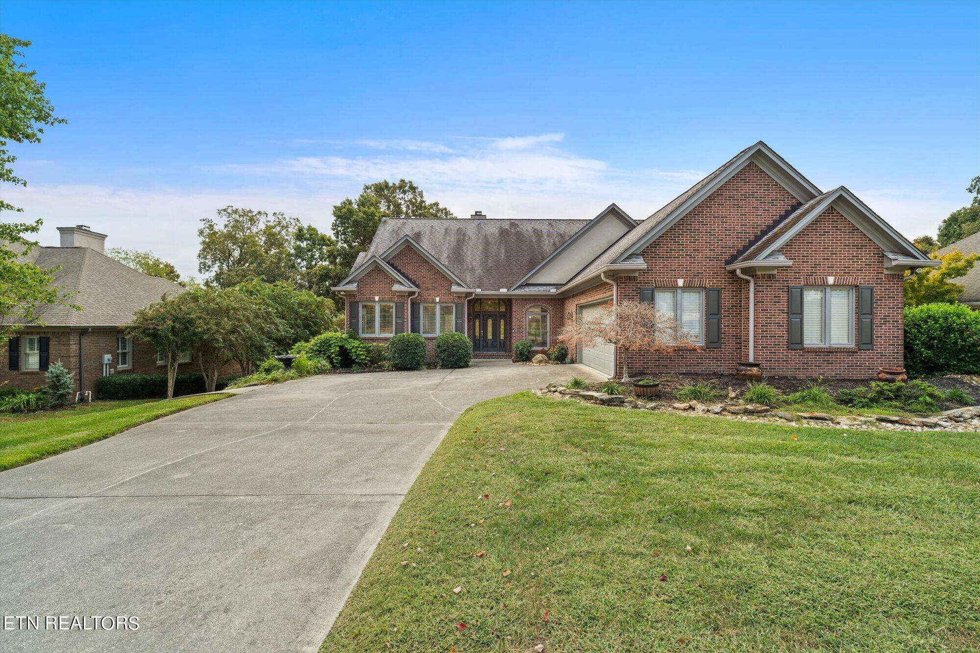 800 Oak Chase Blvd
