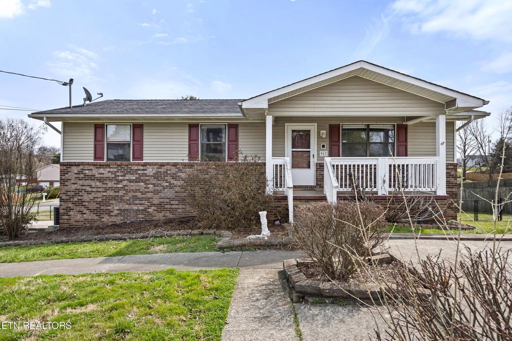 Photo of 917 Eagle Den Drive, Seymour, TN 37865 (MLS # 1331362)