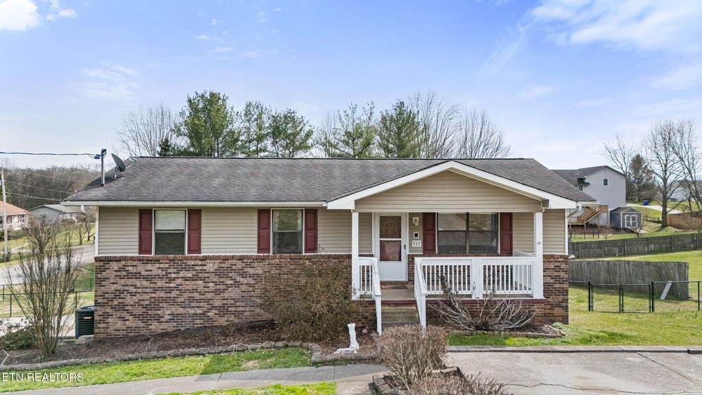Photo of 917 Eagle Den Drive, Seymour, TN 37865 (MLS # 1331362)