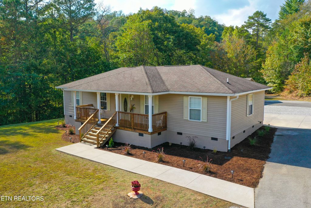 Photo of 457 Shady Rd, Oliver Springs, TN 37840 (MLS # 1277970)