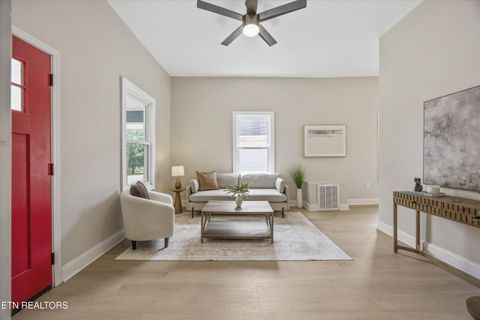 Tiny photo for 329 E Morelia Ave, Knoxville, TN 37917 (MLS # 1337741)