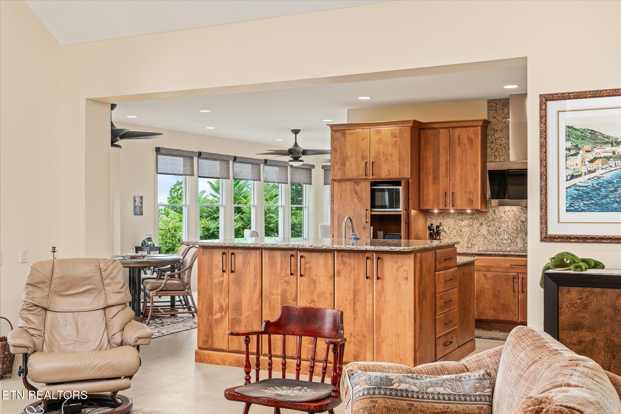 Crossville, Tennessee, 38558, United States, 4 Bedrooms Bedrooms, ,4 BathroomsBathrooms,Residential,Active,2017484