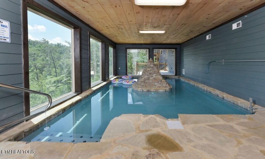 Photo of 1481 Sleepy Valley Lane, Sevierville, TN 37876 (MLS # 1330632)