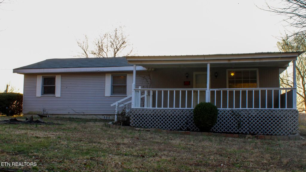 Photo of 2010 Green Rd, Madisonville, TN 37354 (MLS # 1333151)