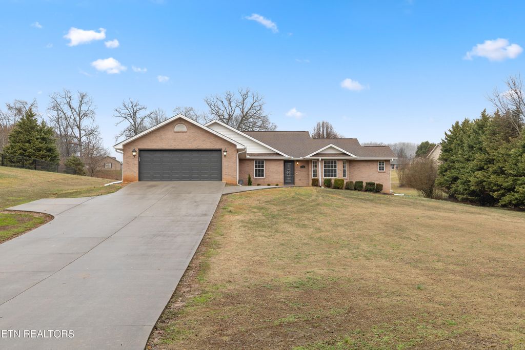 Photo of 3732 Bent Rd, Kodak, TN 37764 (MLS # 1330146)