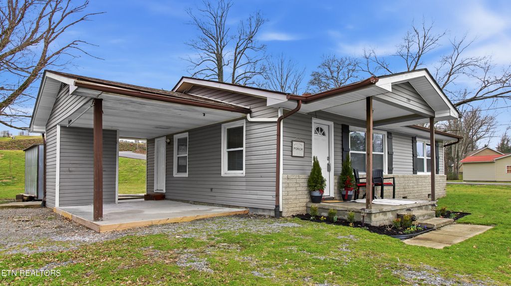 Photo of 240 Meadowbrook Drive, Pigeon Forge, TN 37863 (MLS # 1331366)