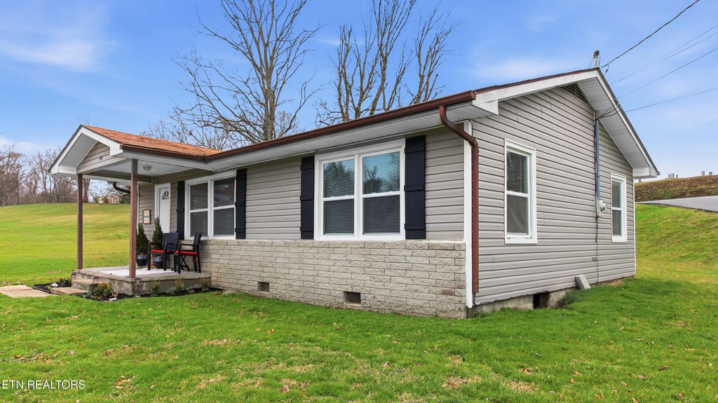 Photo of 240 Meadowbrook Drive, Pigeon Forge, TN 37863 (MLS # 1331366)