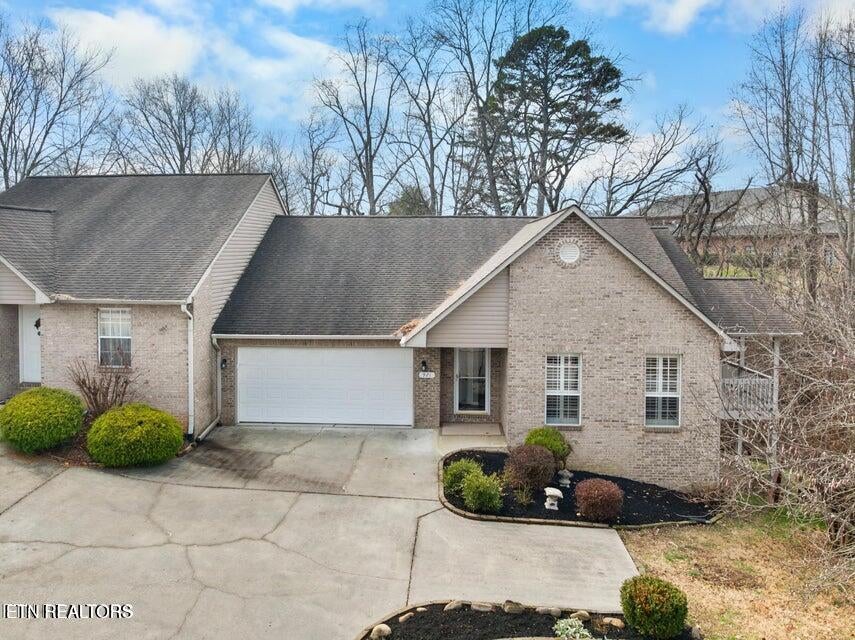 Photo of 921 Mercer Drive, Maryville, TN 37801 (MLS # 1352274)