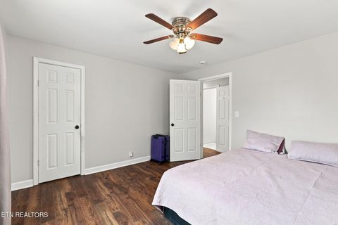 Tiny photo for 1717 Jefferson Ave, Maryville, TN 37804 (MLS # 1349612)