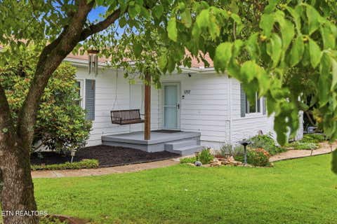 Tiny photo for 1717 Jefferson Ave, Maryville, TN 37804 (MLS # 1349612)