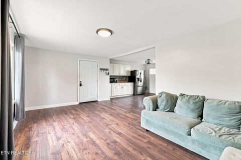 Tiny photo for 1717 Jefferson Ave, Maryville, TN 37804 (MLS # 1349612)