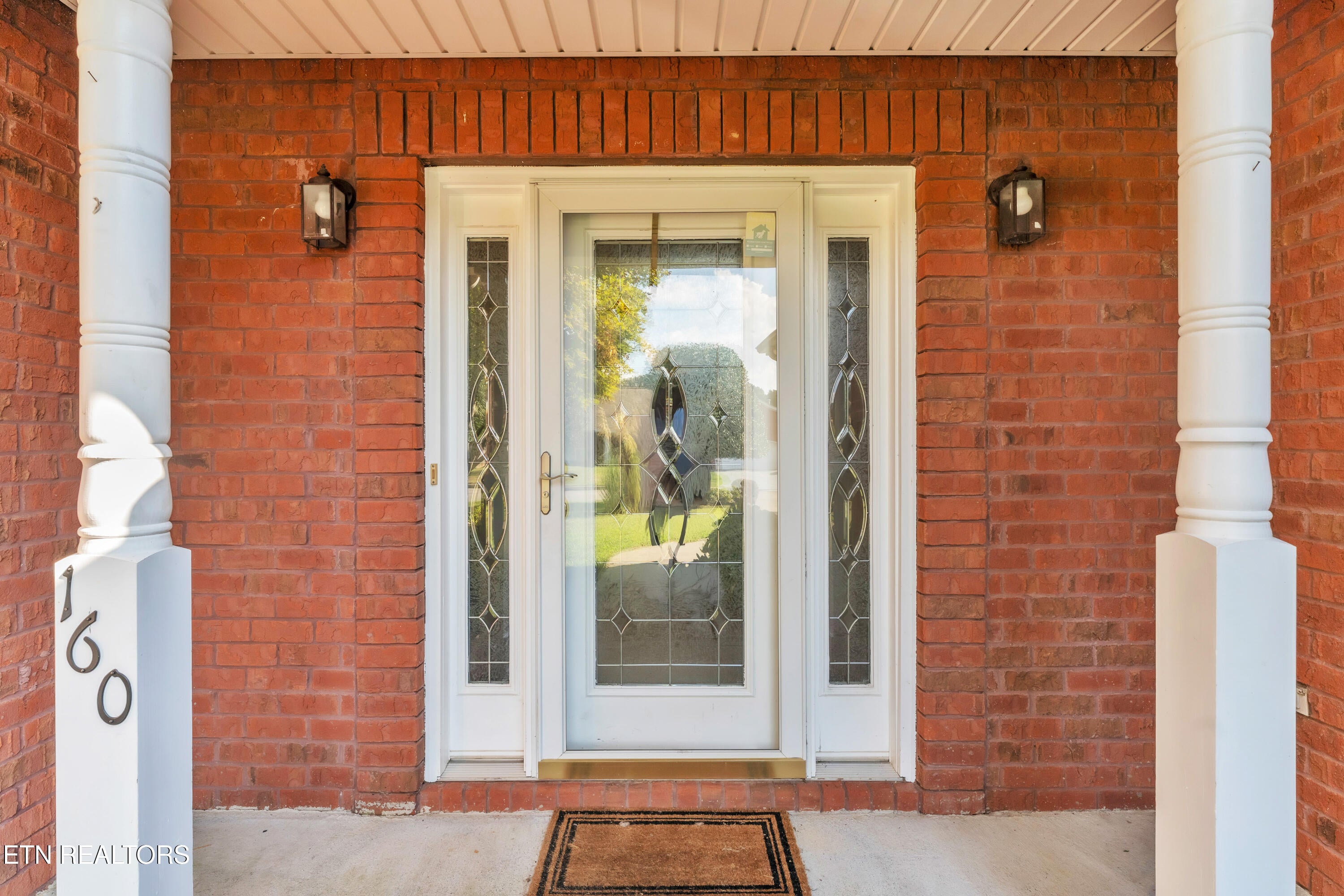 160 Edinburgh Drive - Photo 3