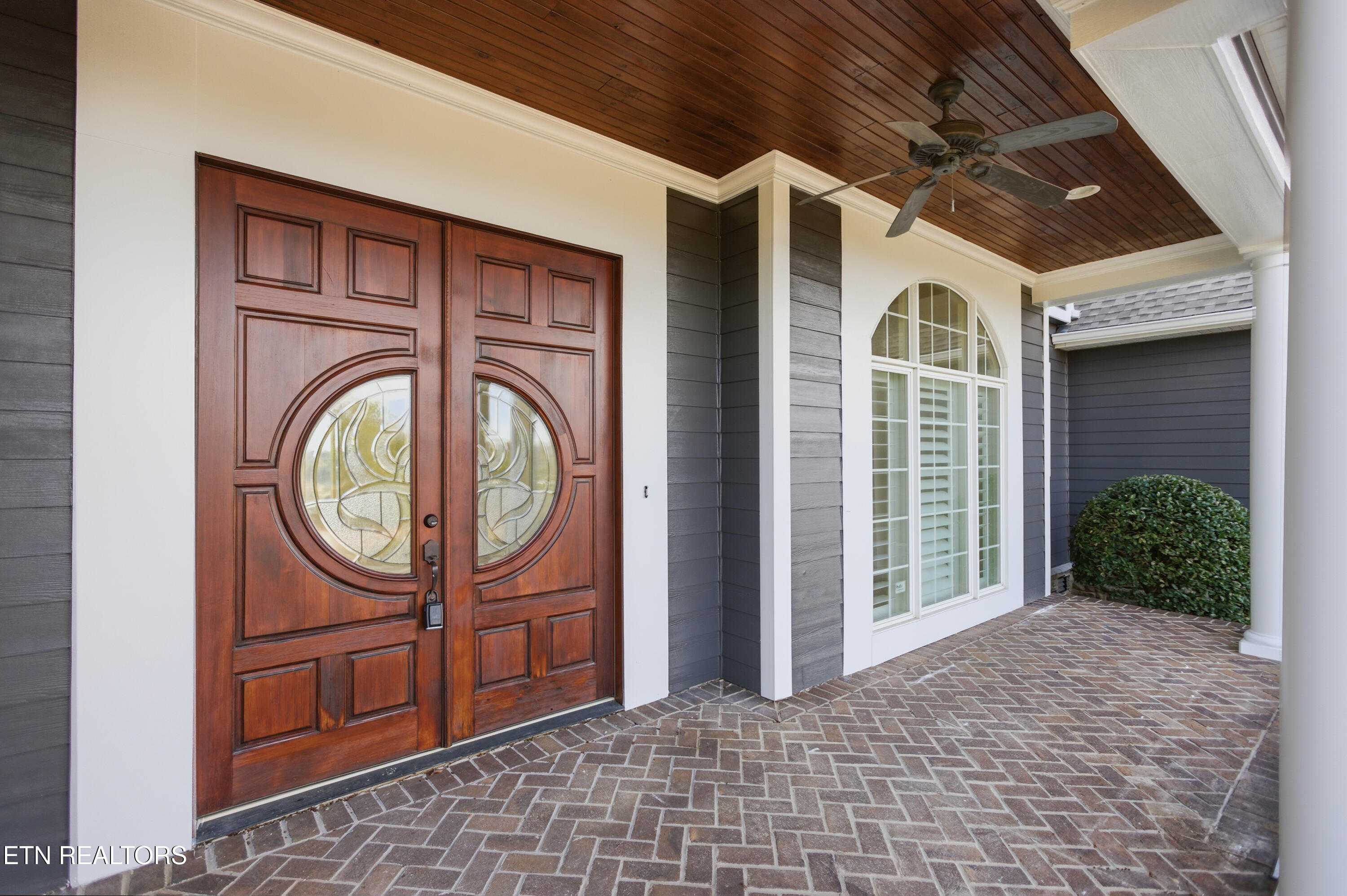 910 Eagle Nest Drive