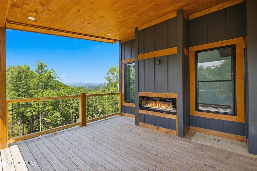Photo of 2046 Spurling Rd, Sevierville, TN 37862 (MLS # 1350305)