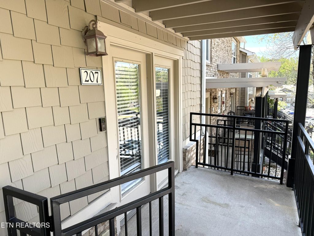 Photo of 3914 Cherokee Woods Way #207, Knoxville, TN 37920 (MLS # 1336410)