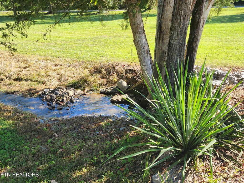 Photo of 1641 Walker Ford Rd, Maynardville, TN 37807 (MLS # 1314097)