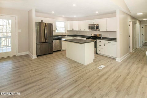 Tiny photo for 106 Newport Drive, Oak Ridge, TN 37830 (MLS # 1353673)